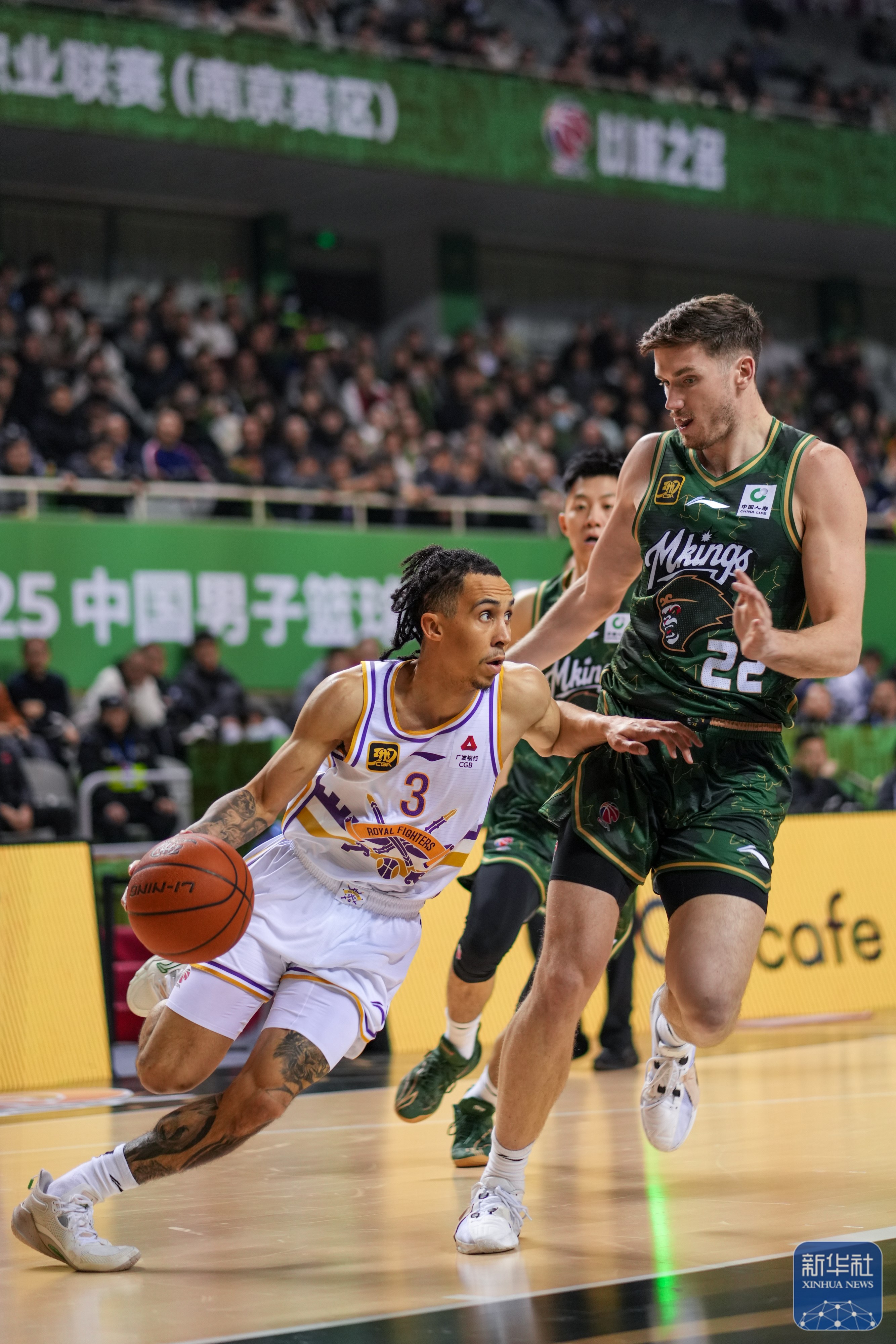 斯图加特迎NBA常规赛关键赛，冲刺阶段门线救险，管理层满意，控场能力受关注的简单介绍