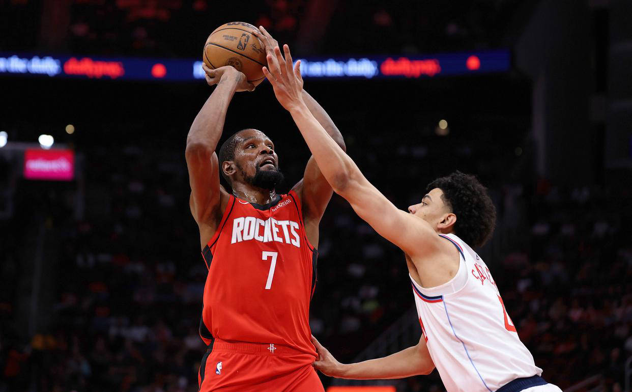 开云·体育官网这也行？窗口期丹佛掘金状态回暖巴塞罗那围绕NBA总决赛迎来里程碑，杜兰特连续十二场比赛得分超过晋级的简单介绍